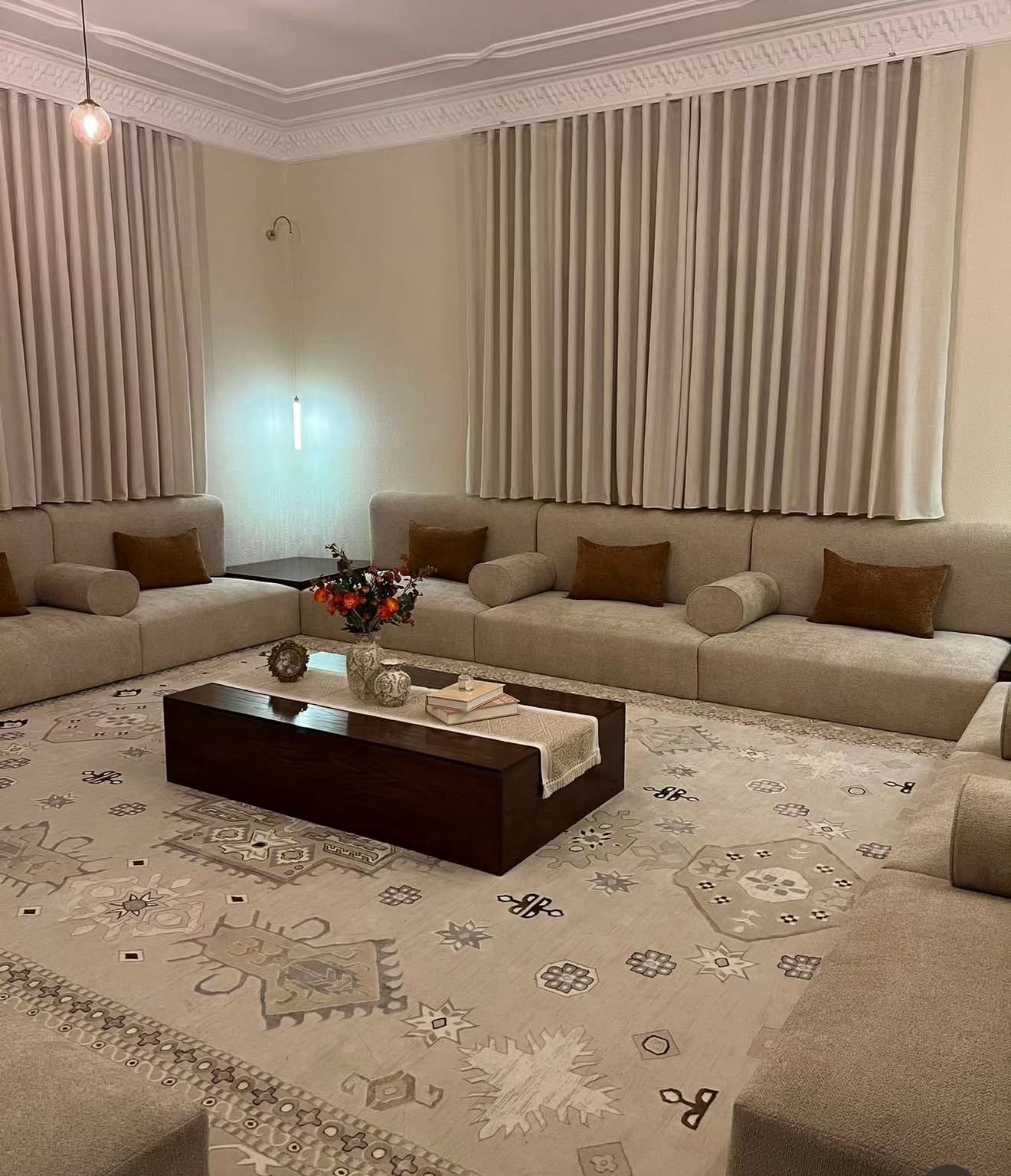 المجالس العربية الارضية